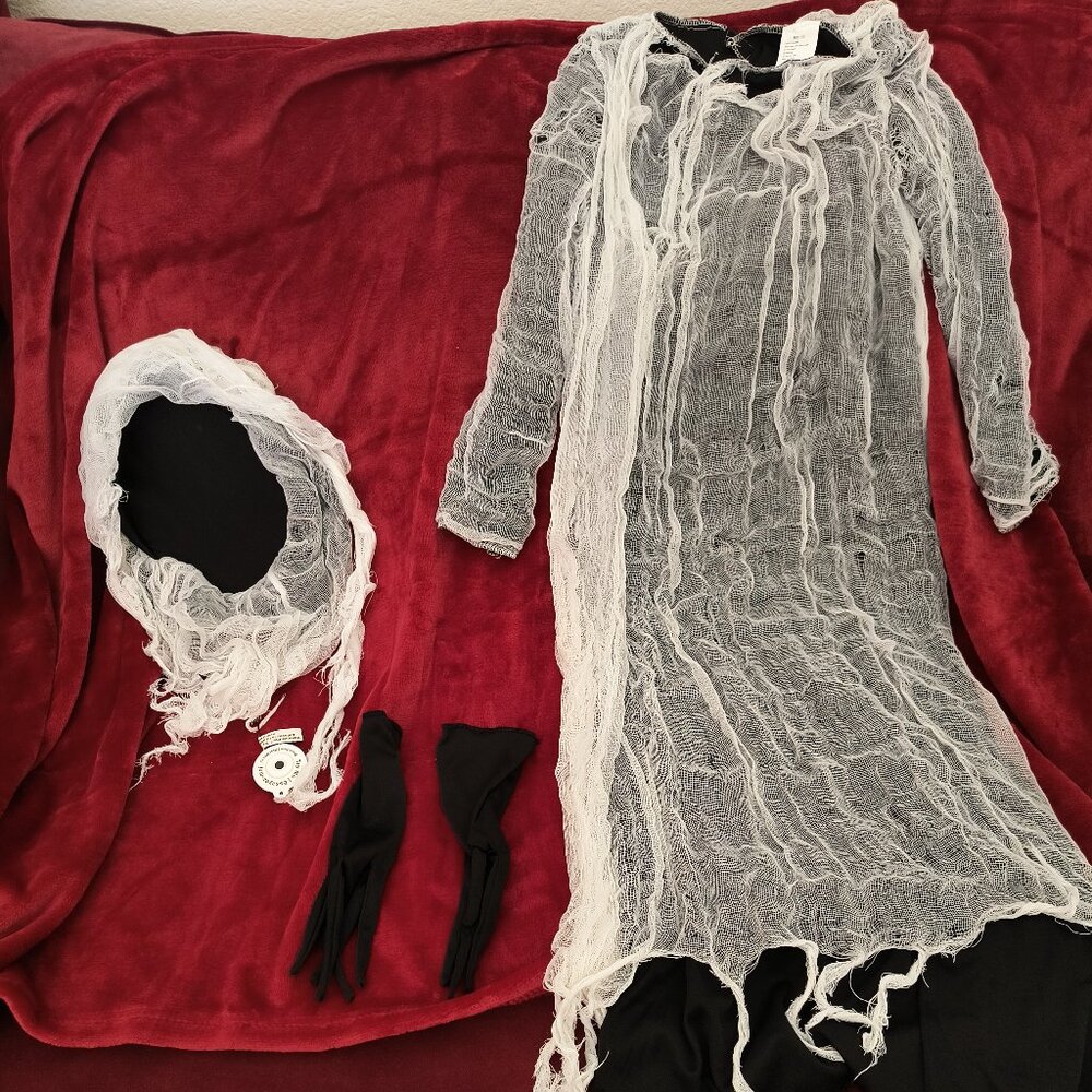 Kids' Ghost Costume with Light Up Eyes & Gloves (Size M:  8-10)